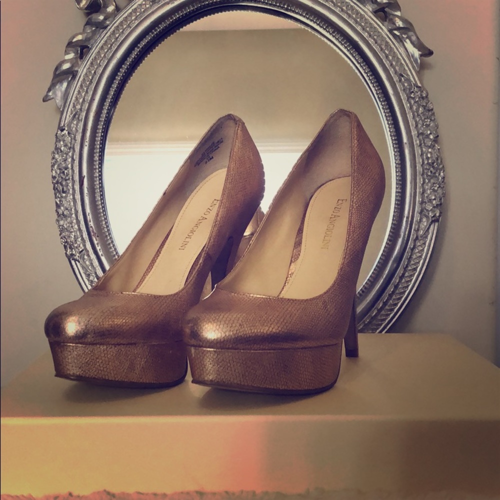 Pink Metallic platform heels
